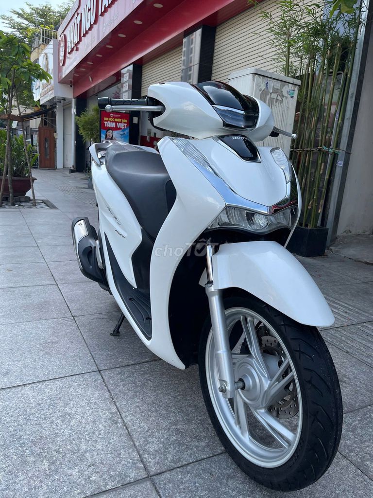 Honda SH 150 ABS 2020 Trắng. Mua bán Xe máy tại Quận Gò Vấp Tp Hồ Chí Minh được đăng bởi VÕ MINH HẬU hình 10
