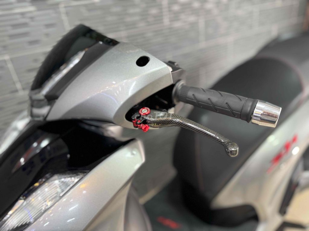 Honda SH350 2022 Bạc Porsche Sporty 15000 km. Mua bán Xe máy tại Quận Bình Thạnh Tp Hồ Chí Minh được đăng bởi kelwin hình 8