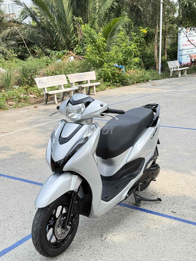 🌈 Honda Lead 125 2019 Серебряный долговой крокодил Porsche TT 10 🍠