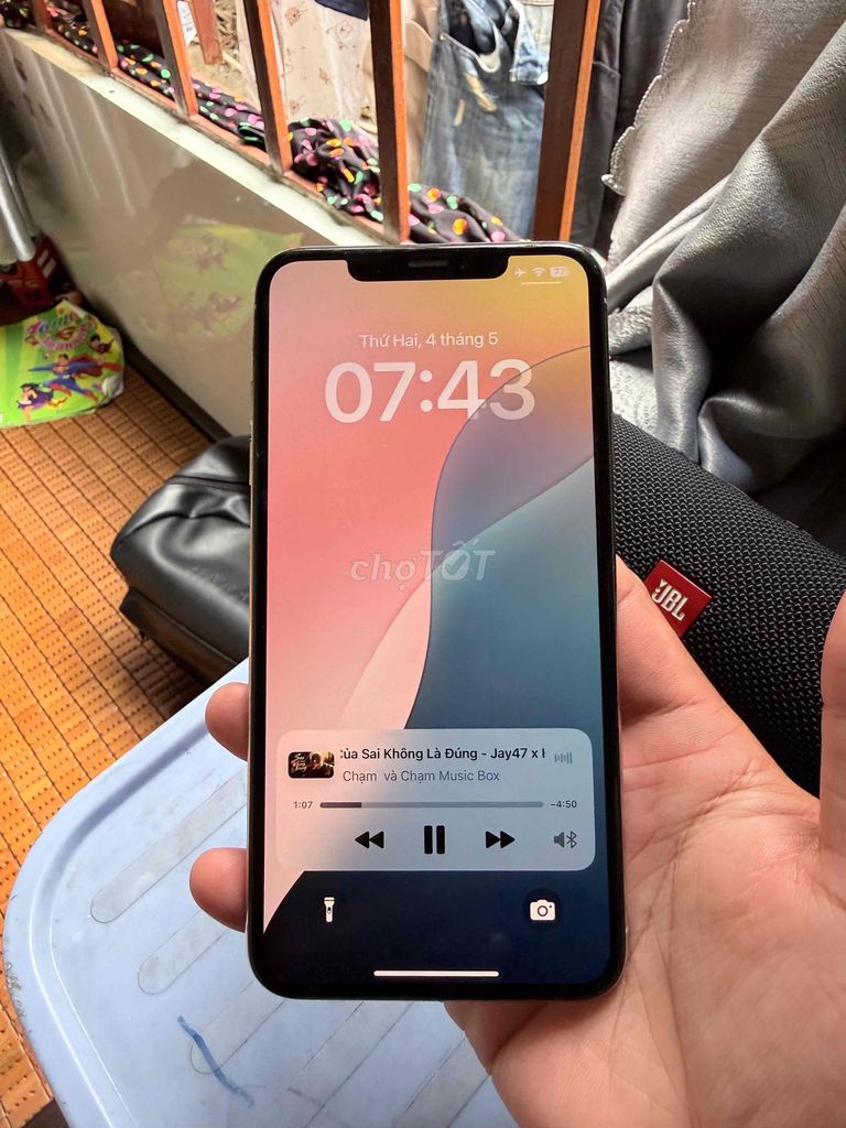 iPhone XS Max 256GB lock Mỹ. Mua bán Điện thoại tại Thành phố Biên Hòa Đồng Nai được đăng bởi Duc Hoang hình 1
