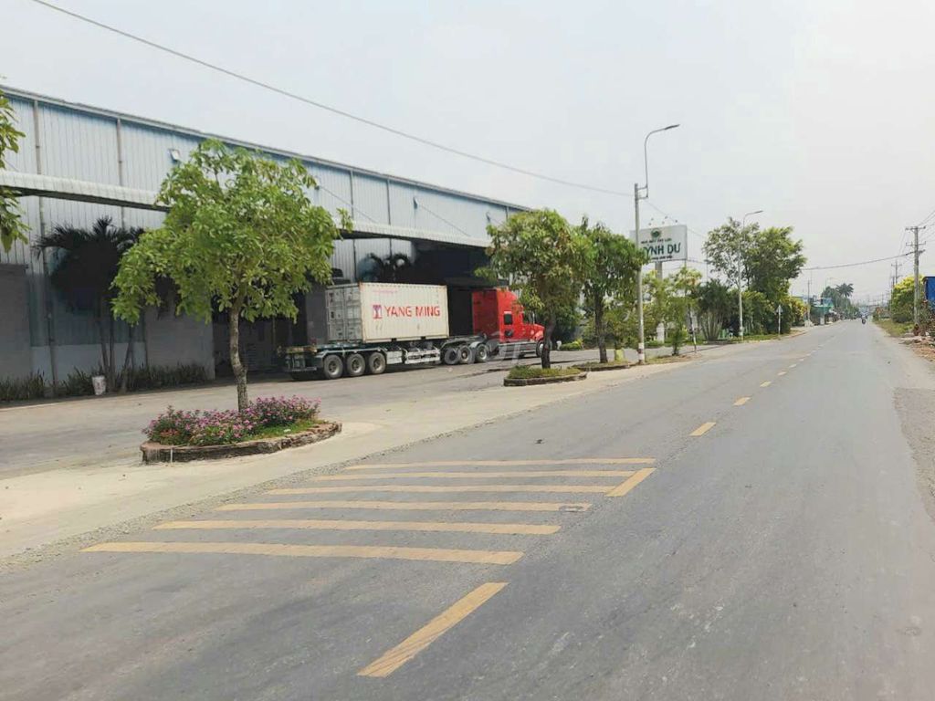 Hàng thơm, chỉ 2 tỷ sở hữu 1000m2 đất có 450m2 thổ cư cực đẹp. Mua bán đất tại Huyện Tân Trụ Long An được đăng bởi Thanh Hùng hình 4