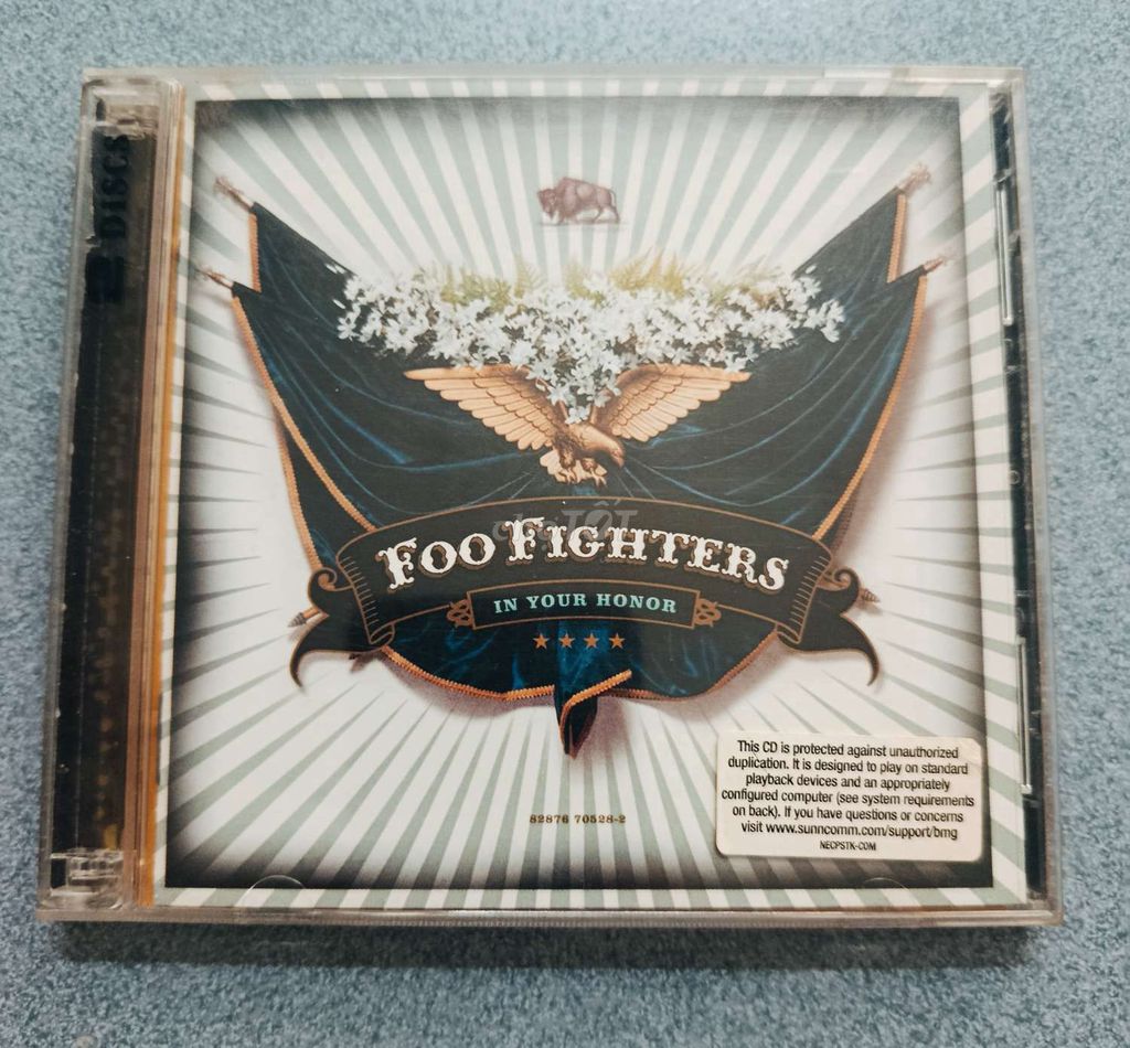 CD album In Your Honor của Foo Fighter