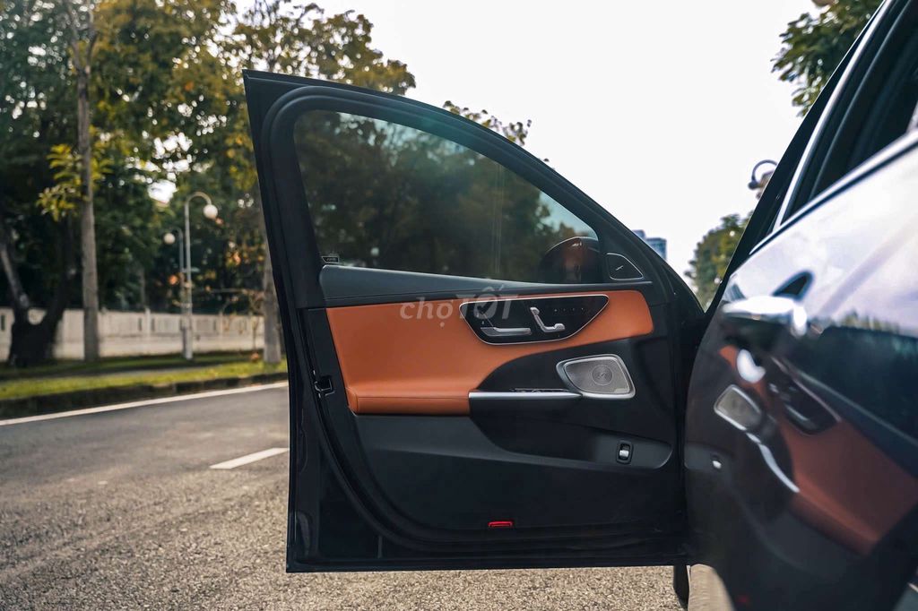 Mercedes C200 Avantgarde Plus siêu lướt 13.000km. Mua bán Ô tô tại Quận 7 Tp Hồ Chí Minh được đăng bởi Hoàn Lee Xe Lướt hình 17