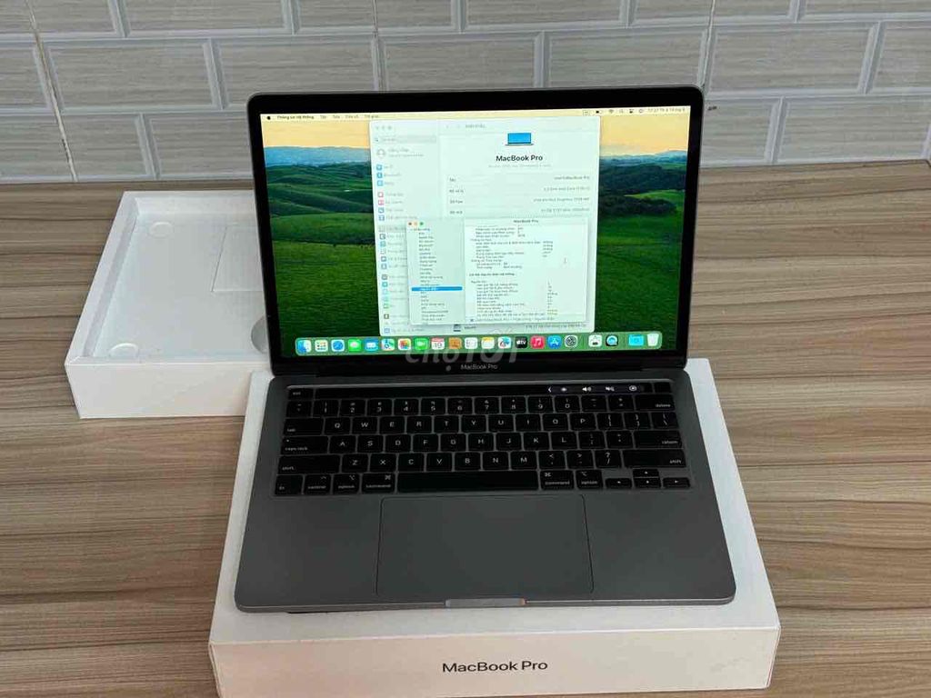 MacBook Pro 13inch - 2020 i7 / 32 / 512 GB