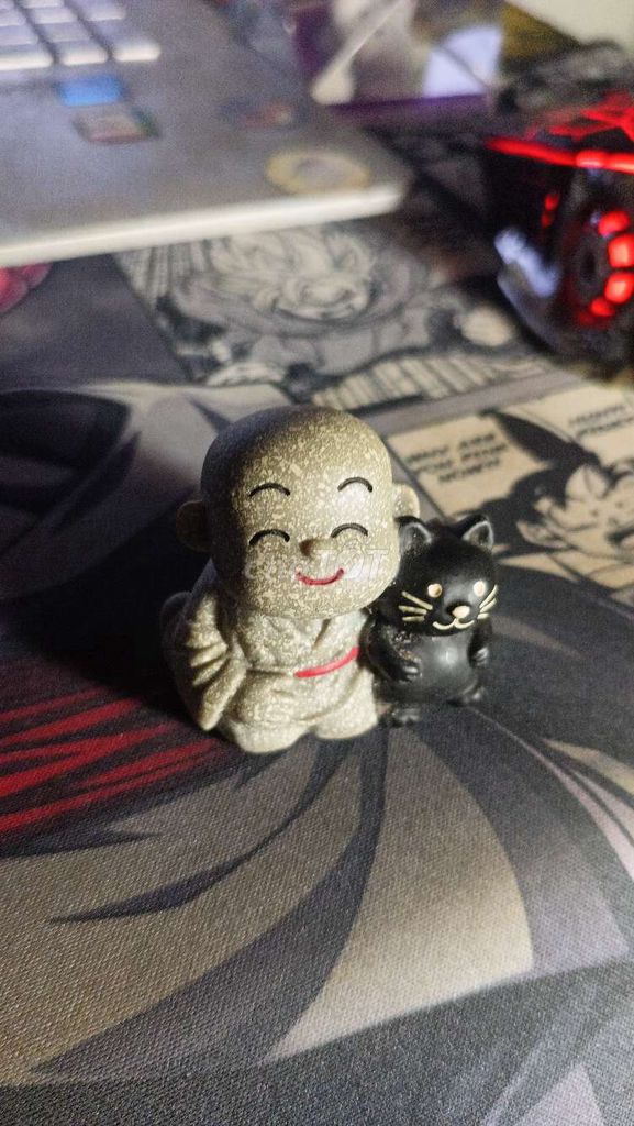 Tượng đá Chú tiểu ôm mèo xám 3.5cm. Mua bán Sở thích khác tại Quận 12 Tp Hồ Chí Minh được đăng bởi Tuấn Khôi hình 1