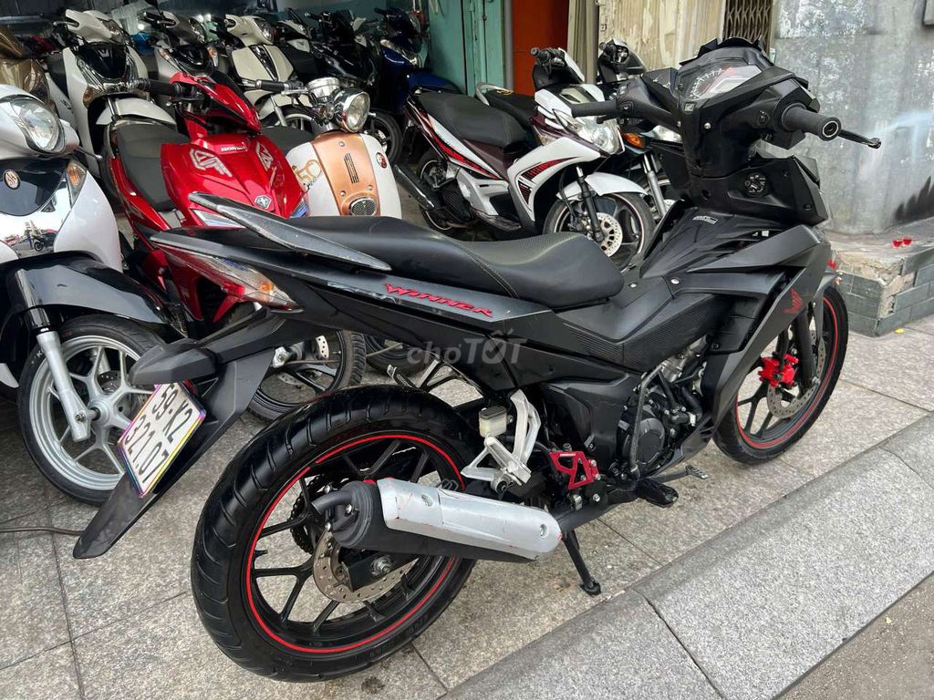 Honda winner 2019 mới 90% Bstp chính chủ. Mua bán Xe máy tại Quận Tân Phú Tp Hồ Chí Minh được đăng bởi Tuanduy hình 6