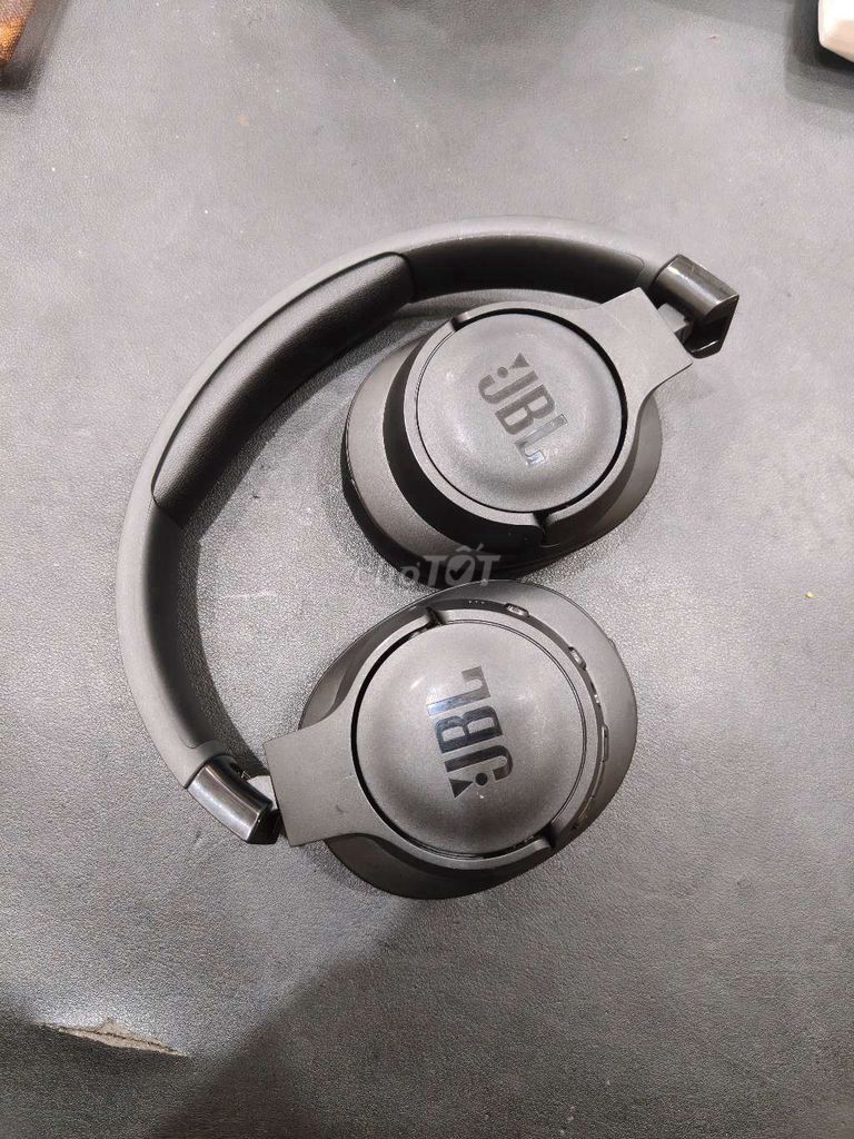 Tai nghe JBL Tune 7 Đen Âm bass mạnh mẽ. Mua bán Tivi, Âm thanh tại Quận Đống Đa Hà Nội được đăng bởi Đặng Quang Long hình 1