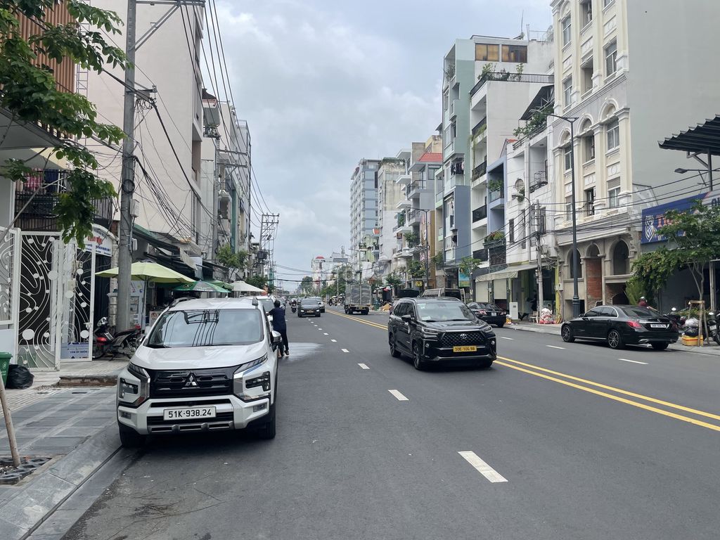 BDS DÒNG TIỀN - MẶT TIỀN THƯƠNG MẠI, CẠNH GA T3 - VỊ TRÍ KIM CƯƠNG. Mua bán văn phòng, mặt bằng kinh doanh tại Quận Tân Bình Tp Hồ Chí Minh được đăng bởi David Anh hình 1
