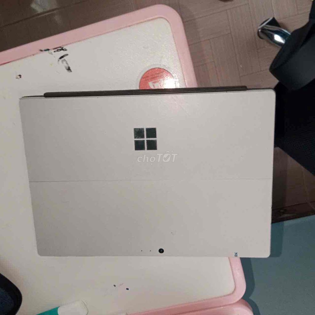 Máy tính bảng Microsoft Surface Pro Trắng. Mua bán Máy tính bảng tại Quận Ngũ Hành Sơn Đà Nẵng được đăng bởi hung hình 1