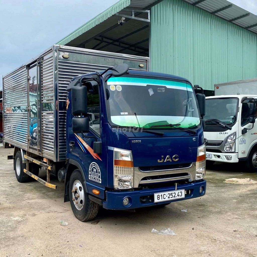 Bán gấp Jac 3.4 tấn đời 2022 thùng kín 4m3. Mua bán Xe tải, xe ben tại Thành phố Thuận An Bình Dương được đăng bởi Hồ Xe Tải hình 2