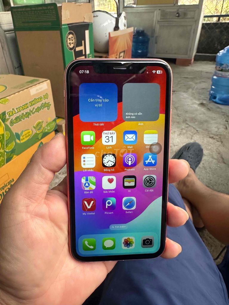 Apple iPhone XR 256GB Đỏ. Mua bán Điện thoại tại Thị xã Tân Uyên Bình Dương được đăng bởi tanuyentphcm hình 1