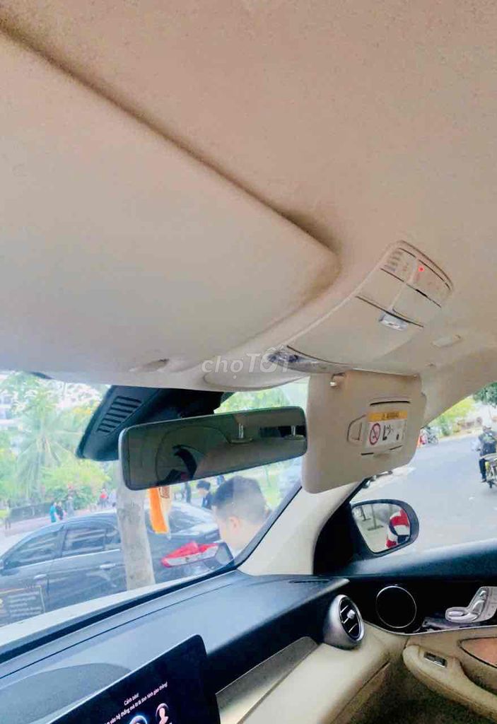 GLC200 2022 một chủ sơn zin 100%. Mua bán Ô tô tại Quận Hoàng Mai Hà Nội được đăng bởi Phạm quang đồng hình 13