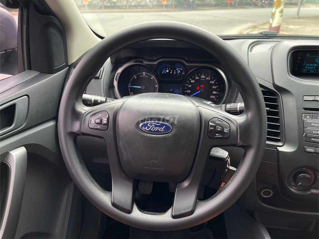 Ford Ranger 2017 XLS 2.2L 4x2 MT - 95000 km. Mua bán Ô tô tại Quận 12 Tp Hồ Chí Minh được đăng bởi Xe Đẹp Minh Khôi hình 6
