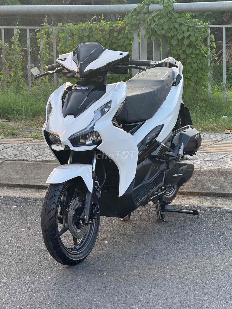 Воздушный клинок Honda 2024 белый