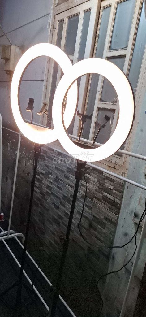 Đèn livestream 56cm 45cm Trắng. Mua bán Đèn tại Quận 4 Tp Hồ Chí Minh được đăng bởi  mr thắng second  hình 1