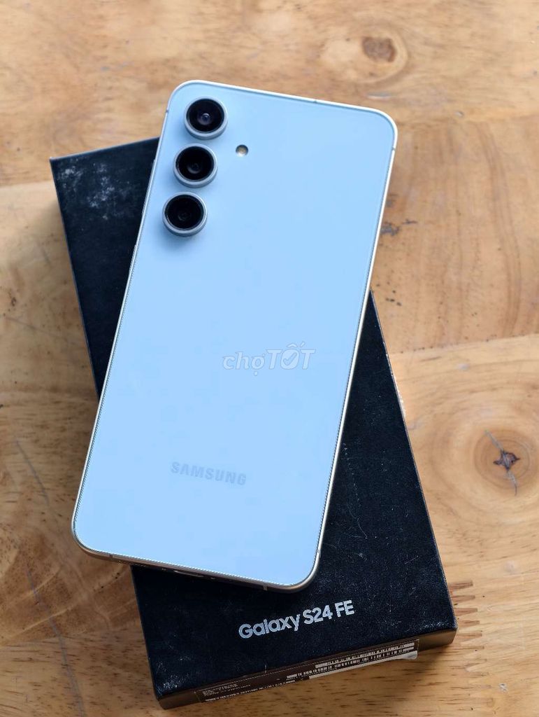 Samsung S24 FE 128GB Xám Like New. Mua bán Điện thoại tại Thành phố Thuận An Bình Dương được đăng bởi Nguyễn Mạnh Hoàn hình 1