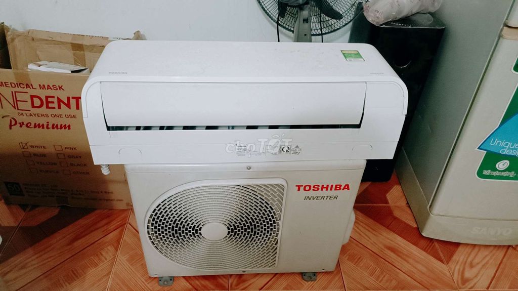 Máy lạnh Toshiba inverter 1,5hp lướt 95%