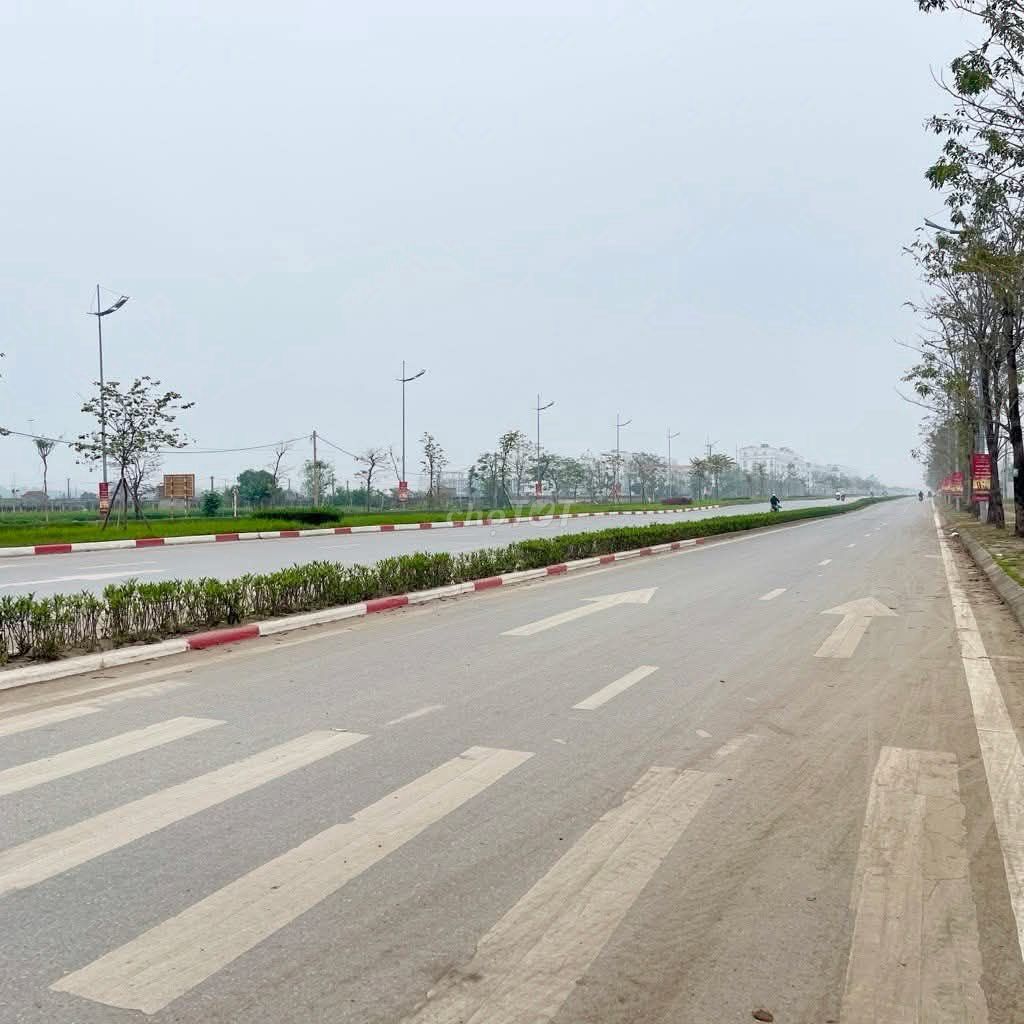 🏬#TÂYTỰU #BẮCTỪLIÊM       $ 35 m 3tầng giá 4.2 tỷ