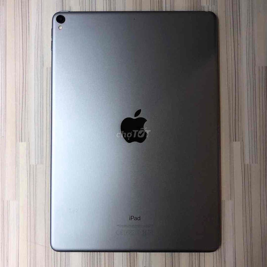 iPad Pro 10.5 Grey 4G - lắp sim đẹp 99%. Mua bán Máy tính bảng tại Quận Thanh Khê Đà Nẵng được đăng bởi 515 STORE 515 Trần Cao Vân TRẢ GÓP BAO ĐẬU hình 1