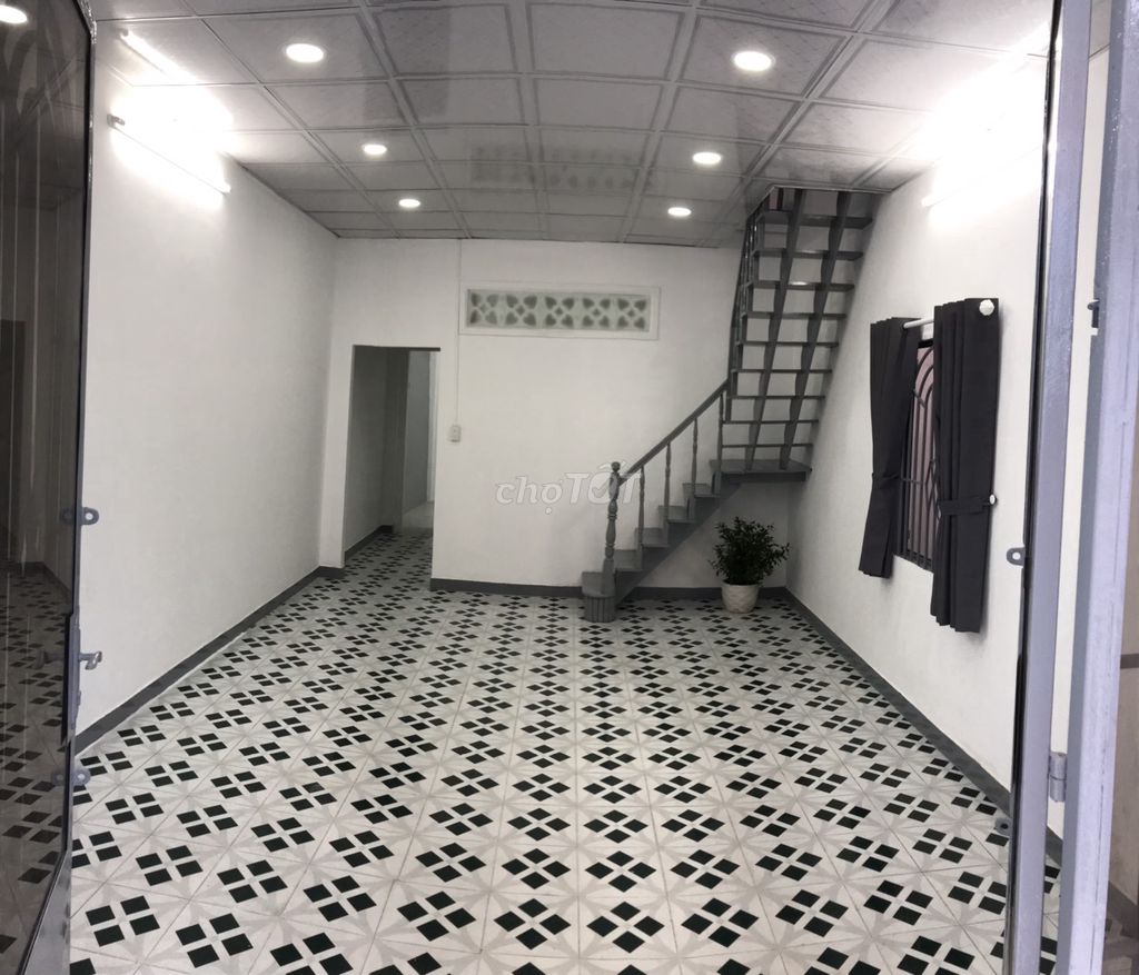 Nhà 120/1/2 trệt lầu 93,6m2 Lũy Bán Bích, Tân Phú