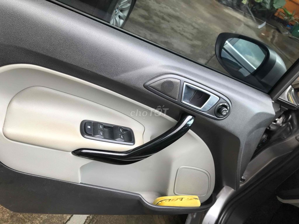 Ford Fiesta 2014 Titanium 1.5 AT - 52000 km. Mua bán Ô tô tại Quận 12 Tp Hồ Chí Minh được đăng bởi Hung hình 4