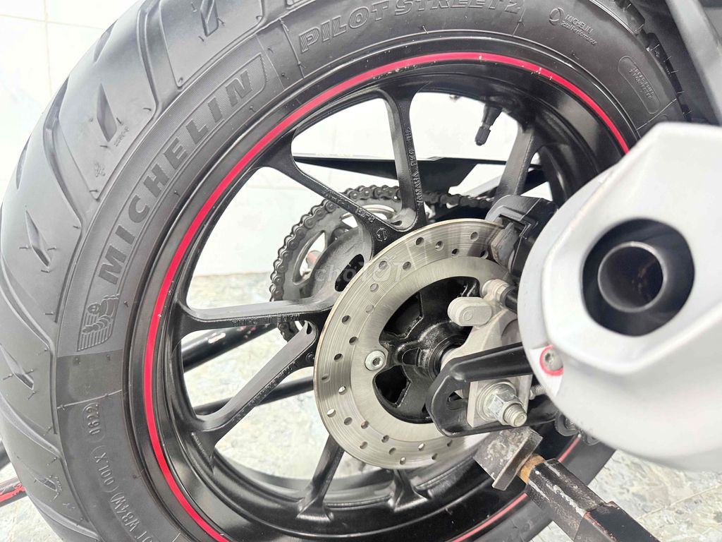 Bán yamaha R15V3 2019 full đồ chơi. Mua bán Xe máy tại Thành phố Thủ Đức Tp Hồ Chí Minh được đăng bởi SHOP XE LƯỚT TUẤN DUY MOTOR LINH XUÂN THỦ ĐỨC hình 11