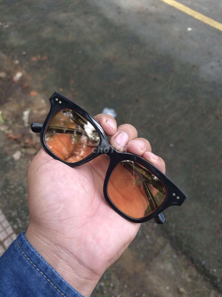 Kính râm Gentle Monster South Side Đen. Mua bán Phụ kiện thời trang khác tại Huyện Nhơn Trạch Đồng Nai được đăng bởi Túi Si Ngọc Khánh  hình 1
