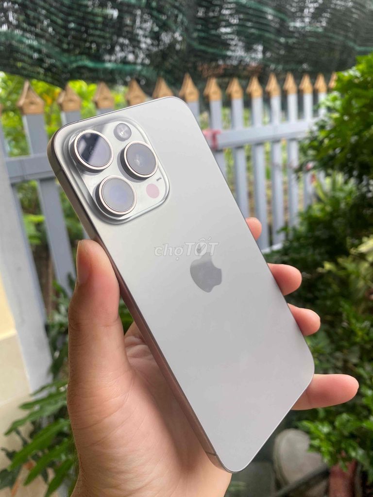 Apple iPhone 15 Pro Max Titan tự nhiên 99%. Mua bán Điện thoại tại Quận 5 Tp Hồ Chí Minh được đăng bởi Minh hình 1