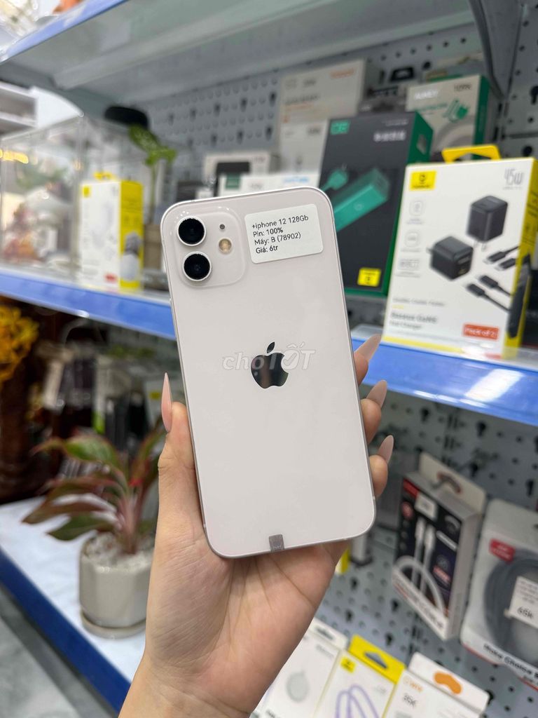 Apple iPhone 12 128GB Trắng Zin Pin 100%. Mua bán Điện thoại tại Huyện Hóc Môn Tp Hồ Chí Minh được đăng bởi Luân Hoài hình 1