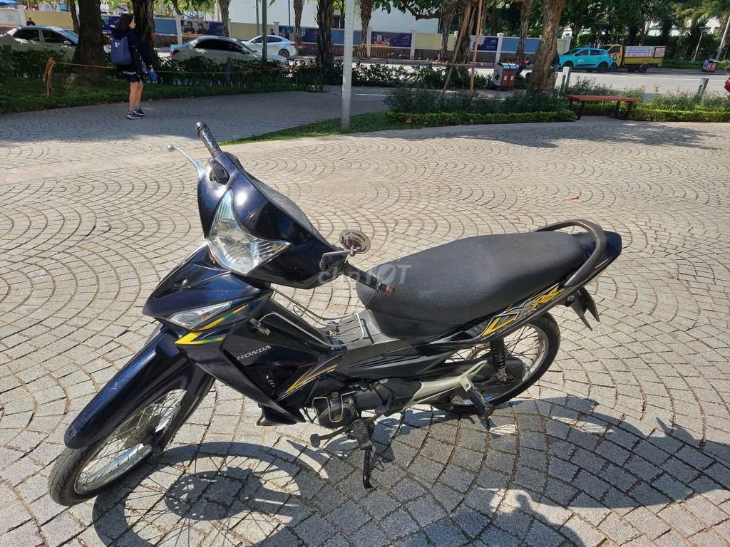 Bán xe Wave RSX mầu đen chính chủ. Mua bán Xe máy tại Quận Hoàng Mai Hà Nội được đăng bởi Phan Lan Phương hình 3