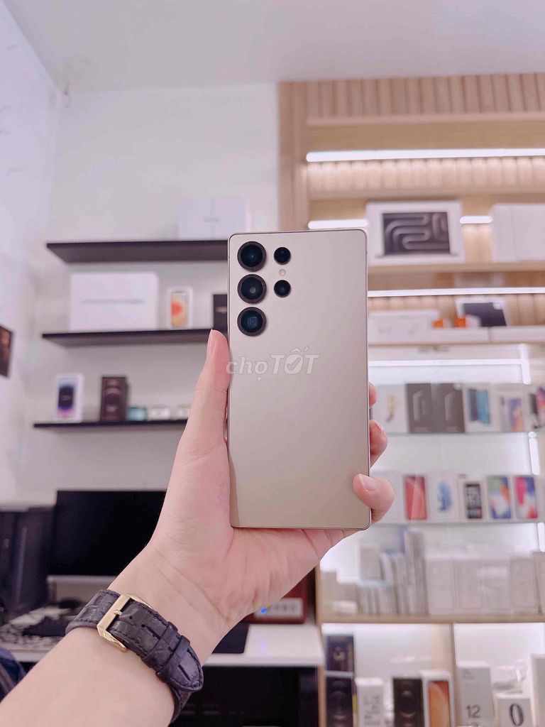 Samsung Galaxy S25 Ultra 12GB/256GB Xám Titan SSVN. Mua bán Điện thoại tại Quận Đống Đa Hà Nội được đăng bởi Ngô Minh Hoàng hình 1