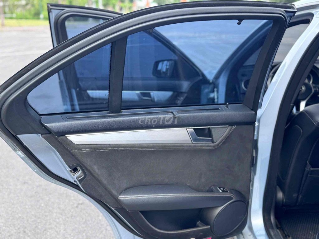 Mercedes Benz C Class 2013 C200 cực chất. Mua bán Ô tô tại Thị xã Kinh Môn Hải Dương được đăng bởi Dũng BMW hình 5