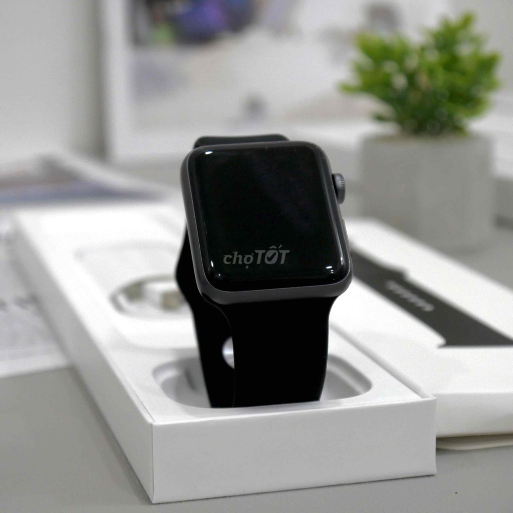 Apple Watch Series 3 42mm Đen Đẹp 99% Likenew. Mua bán Thiết bị đeo thông minh tại Quận Gò Vấp Tp Hồ Chí Minh được đăng bởi KHÁNH HUNTER hình 2