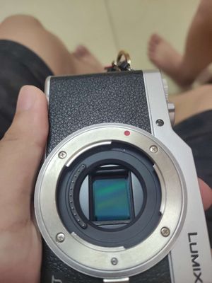 Lumix gf9 kèm lens 25mm f1.7