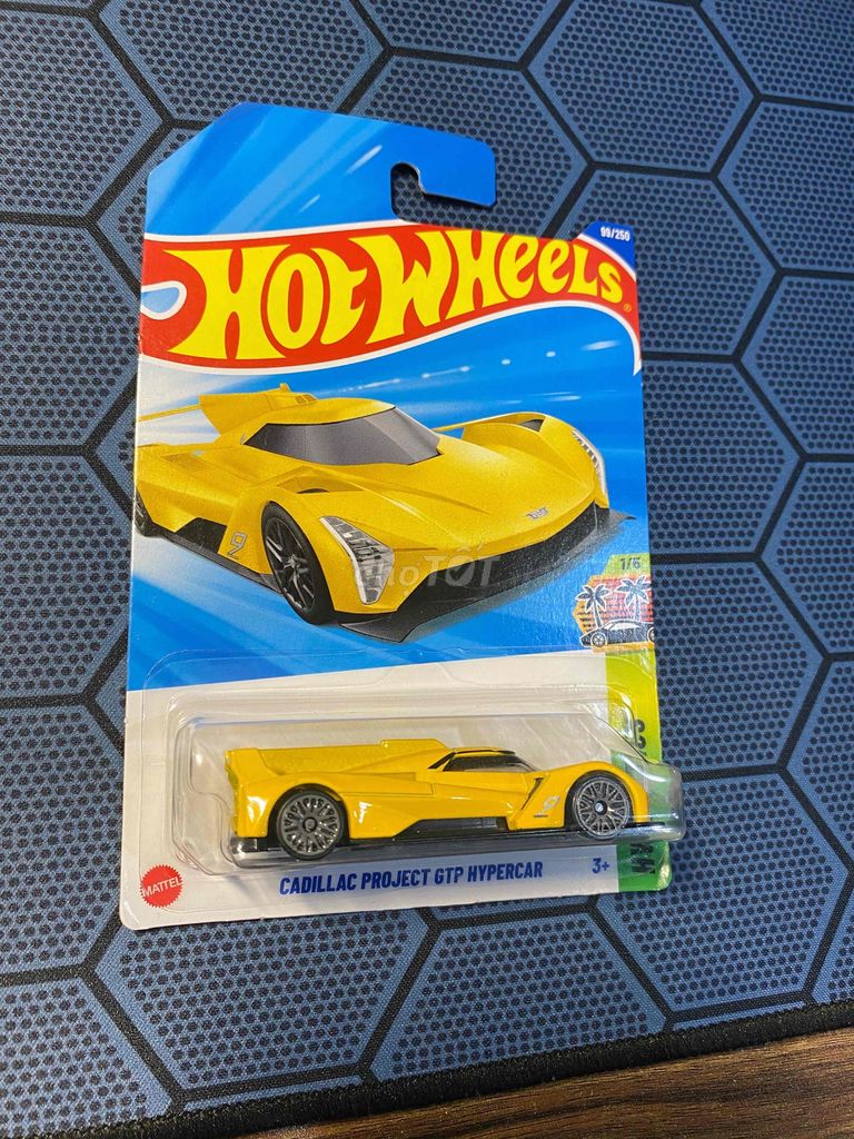 Bán hotwheels khu vực long biên hnoi ib báo giá ạ