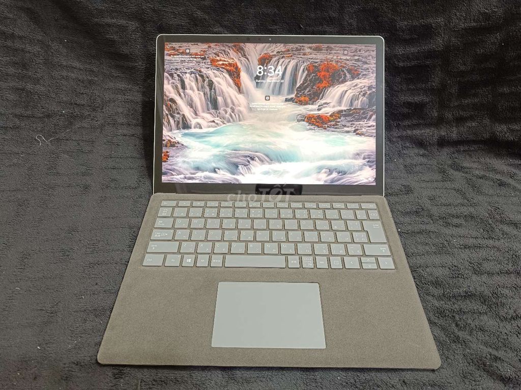 Microsoft Surface Laptop i5-7200U 13.5" 8GB/256GB. Mua bán Laptop tại Quận Đống Đa Hà Nội được đăng bởi Đinh Văn Thọ hình 1