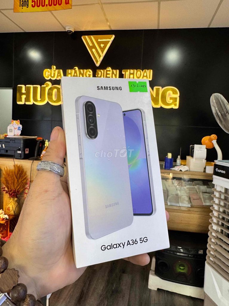 Samsung Galaxy A36 5G 128G New 💯. Mua bán Điện thoại tại Thành phố Bến Tre Bến Tre được đăng bởi HươngGiangmobile hình 1
