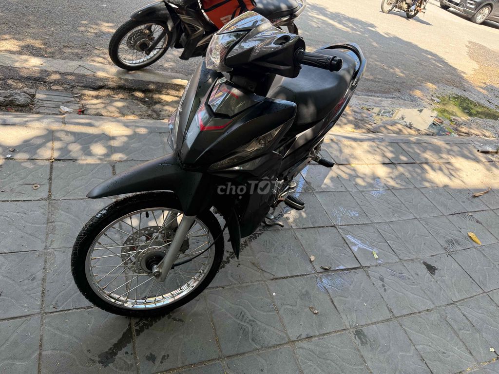 Wave RSX Fi 2022 cần bán. Mua bán Xe máy tại Quận Hai Bà Trưng Hà Nội được đăng bởi Hưng Lee hình 3