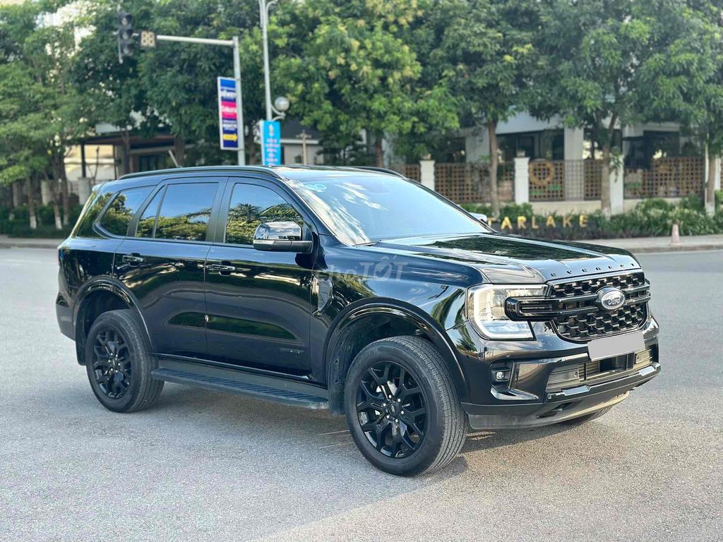Ford Everest 2024 photo 2