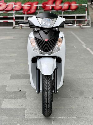 SHVN 150 2015 Khoá SMK UP SH Ý CÓ GÓP. Mua bán Xe máy tại Thành phố Thủ Đức Tp Hồ Chí Minh được đăng bởi Hiếu 