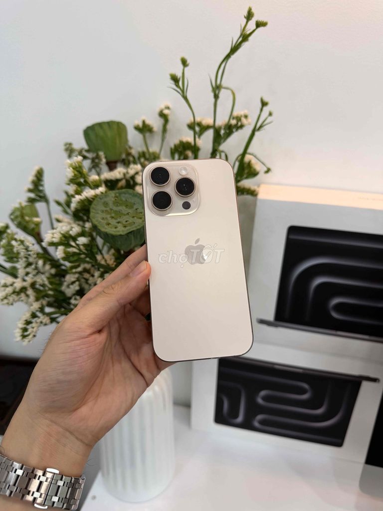 iPhone 16 Pro 128GB Desert. Mua bán Điện thoại tại Quận 1 Tp Hồ Chí Minh được đăng bởi HeyMac hình 1