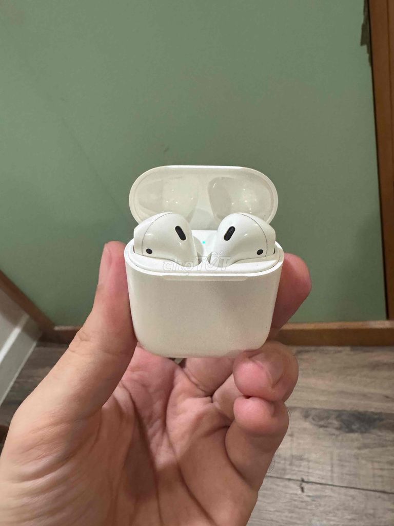 AirPods 2 chính hãng Apple, pin tốt. Mua bán Tivi, Âm thanh tại Quận Ngũ Hành Sơn Đà Nẵng được đăng bởi Maxim hình 1