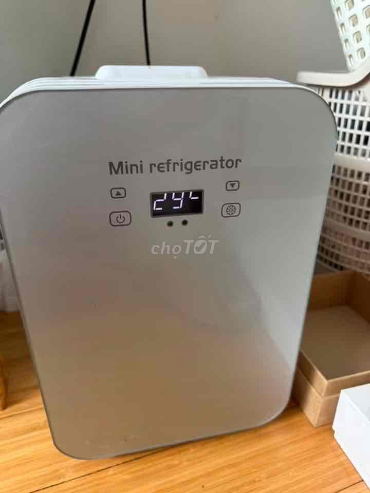 Tủ lạnh mini 16L Xám Như mới. Mua bán Tủ lạnh tại Quận Nam Từ Liêm Hà Nội được đăng bởi Nguyễn Lan Phương hình 1