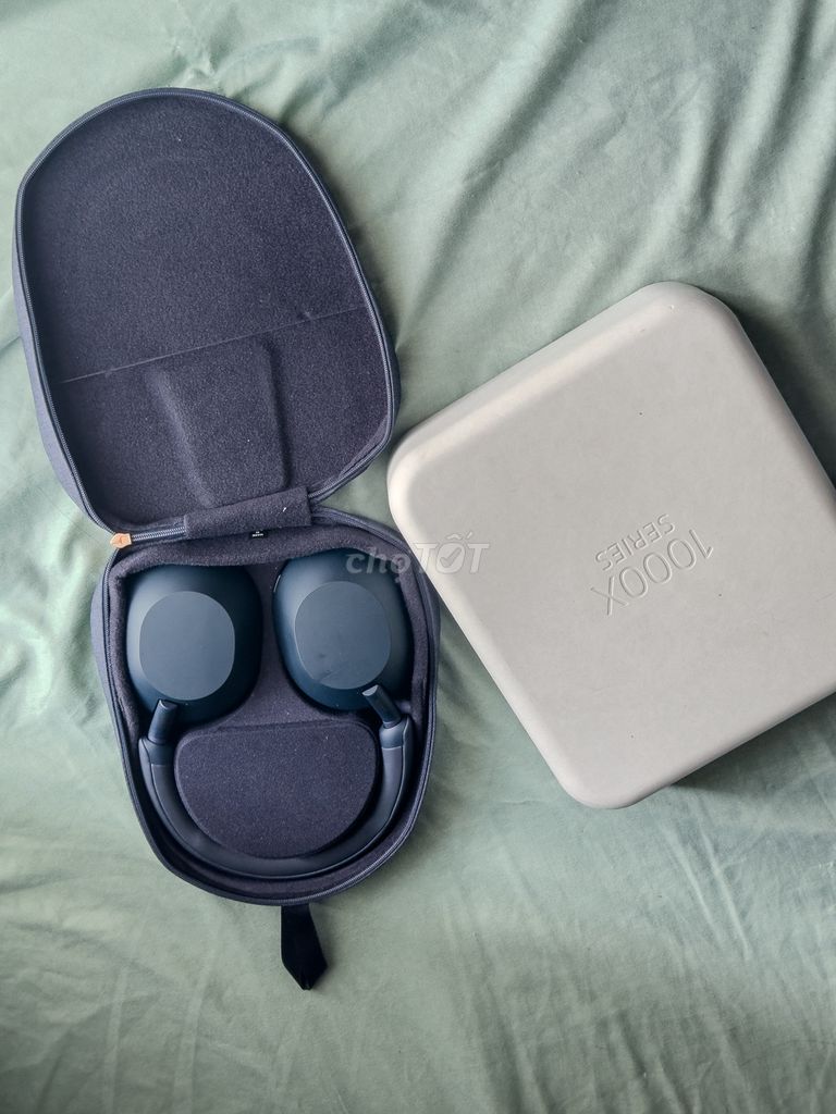 Tai nghe Sony WH-1000XM5. Mua bán Tivi, Âm thanh tại Quận 3 Tp Hồ Chí Minh được đăng bởi Trần Hòang Vũ hình 1