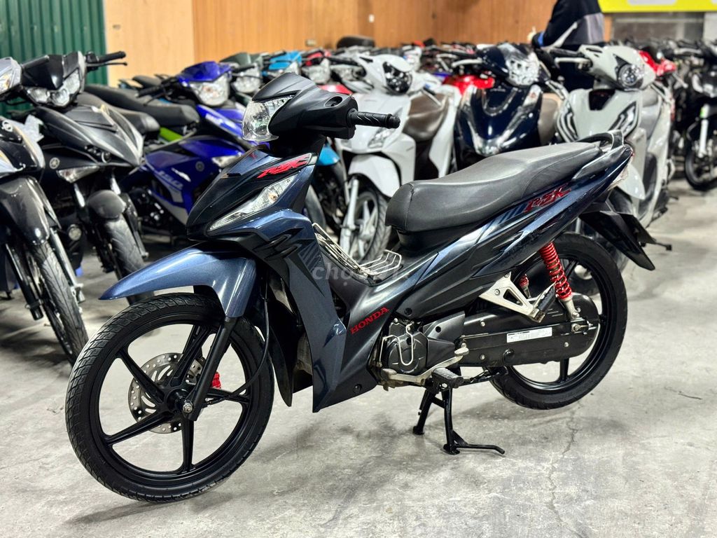 XE MÁYTHANH TÙNG_WAVE RSX FI XANH ĐÁ VÀNH ĐÚC. Mua bán Xe máy tại Quận Nam Từ Liêm Hà Nội được đăng bởi THANH TÙNG hình 1