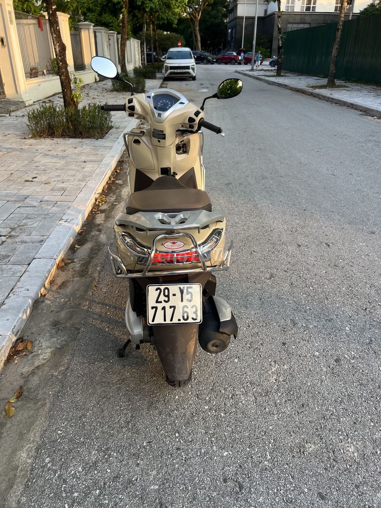 Honda Lead Cao cấp 2021 26860 км