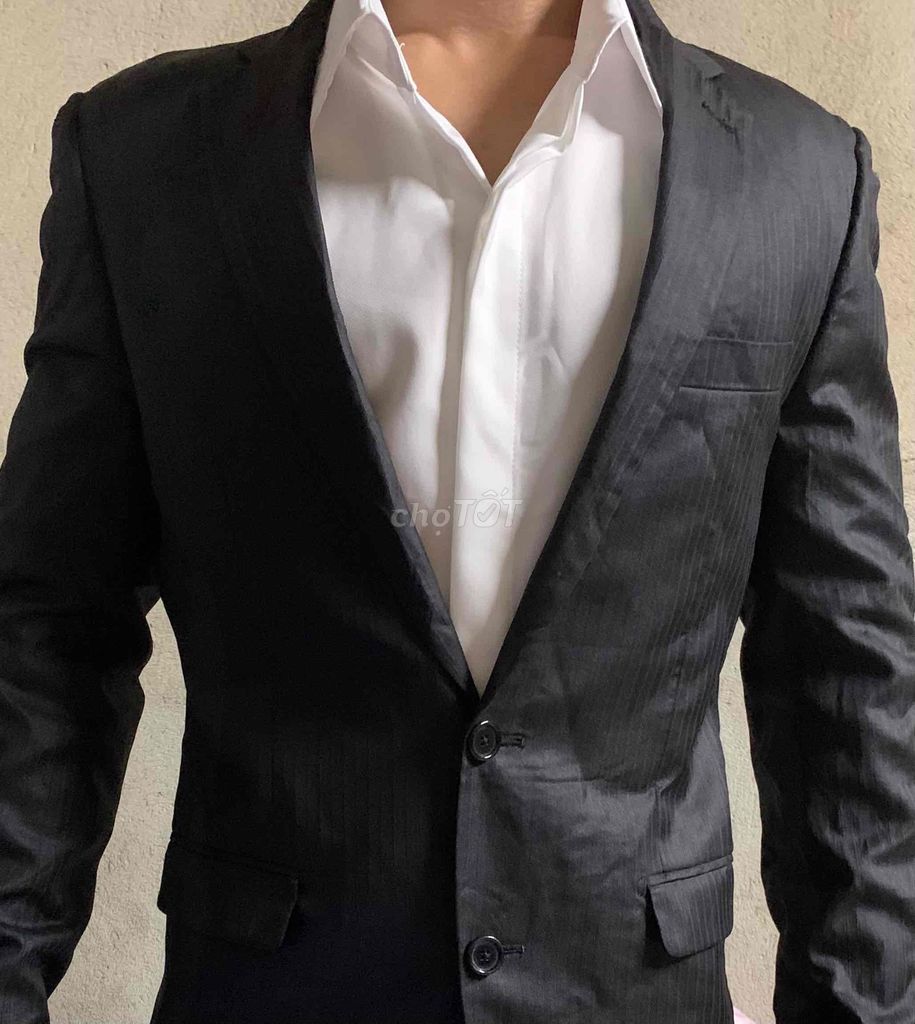 Áo blazer nam Vải Đen Thanh lịch. Mua bán Quần áo tại Thành phố Tây Ninh Tây Ninh được đăng bởi Thanh An hình 1