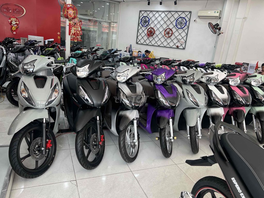 Xã kho bán gấp Vision 50CC-110CC đủ màu. Mua bán Xe máy tại Quận 12 Tp Hồ Chí Minh được đăng bởi Thanh Hằng hình 5