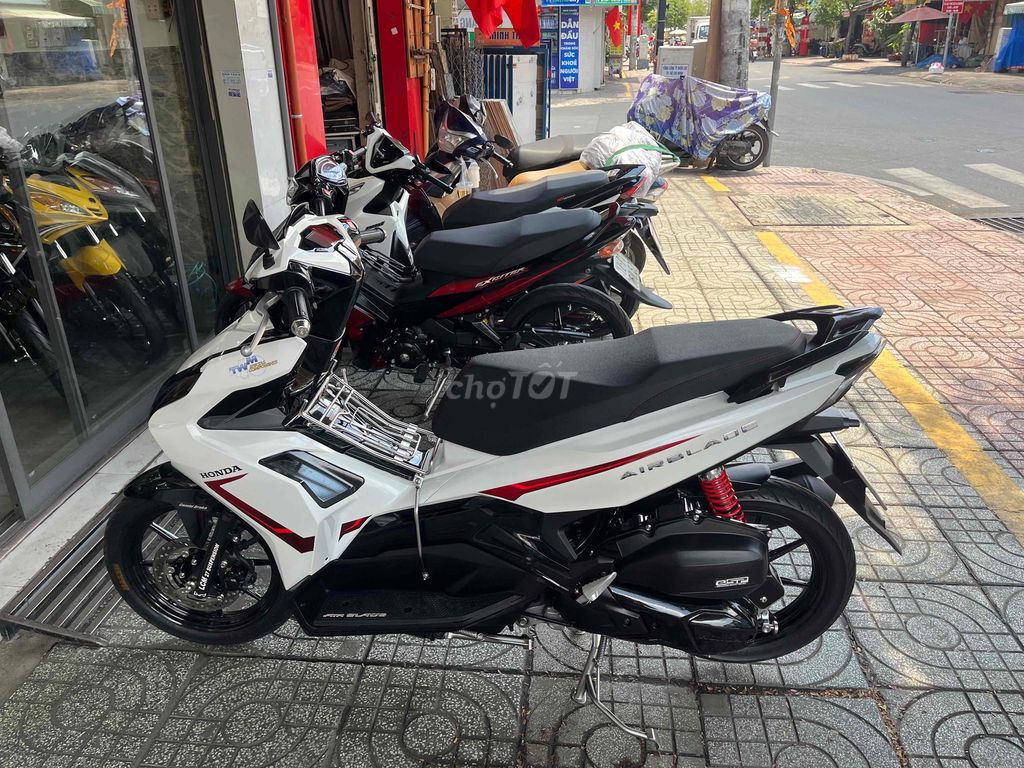 Có dự án mới nên cần ra đi con xe tâm huyết. ab125. Mua bán Xe máy tại Huyện Nhà Bè Tp Hồ Chí Minh được đăng bởi Tran hình 2