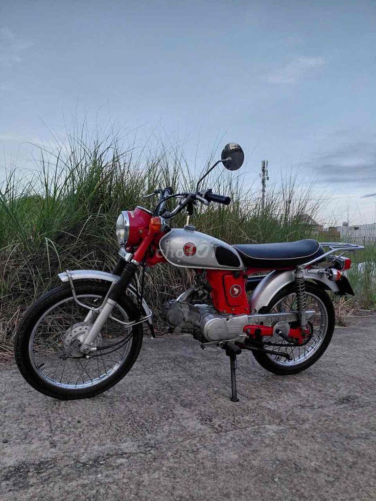 Honda 68 up CLs đồ zin full xe. Mua bán Xe máy tại Quận Ngũ Hành Sơn Đà Nẵng được đăng bởi Nguyễn Xuân Khải hình 1